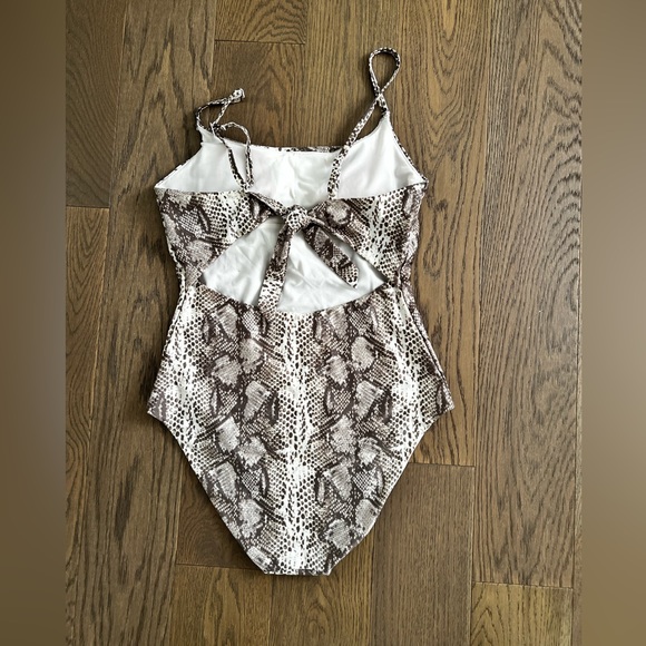 American Eagle Aerie Snake print tie back one piece bikini - Picture 3 of 4